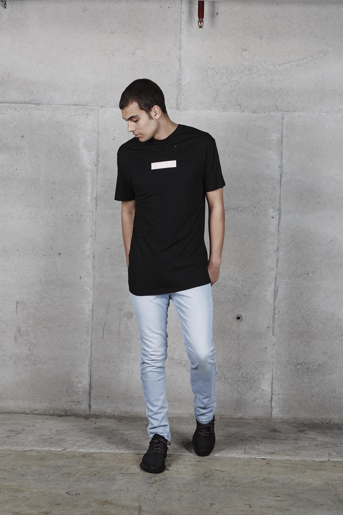 ROSE QUARTZ BOX LOGO TEE - BLACK/PINK