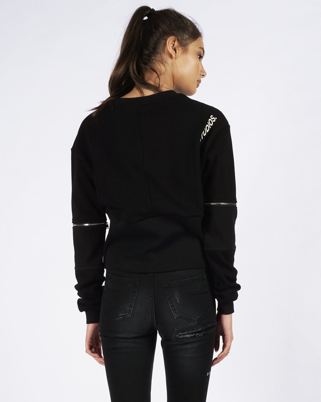 BAILEY SWEATER - BLACK