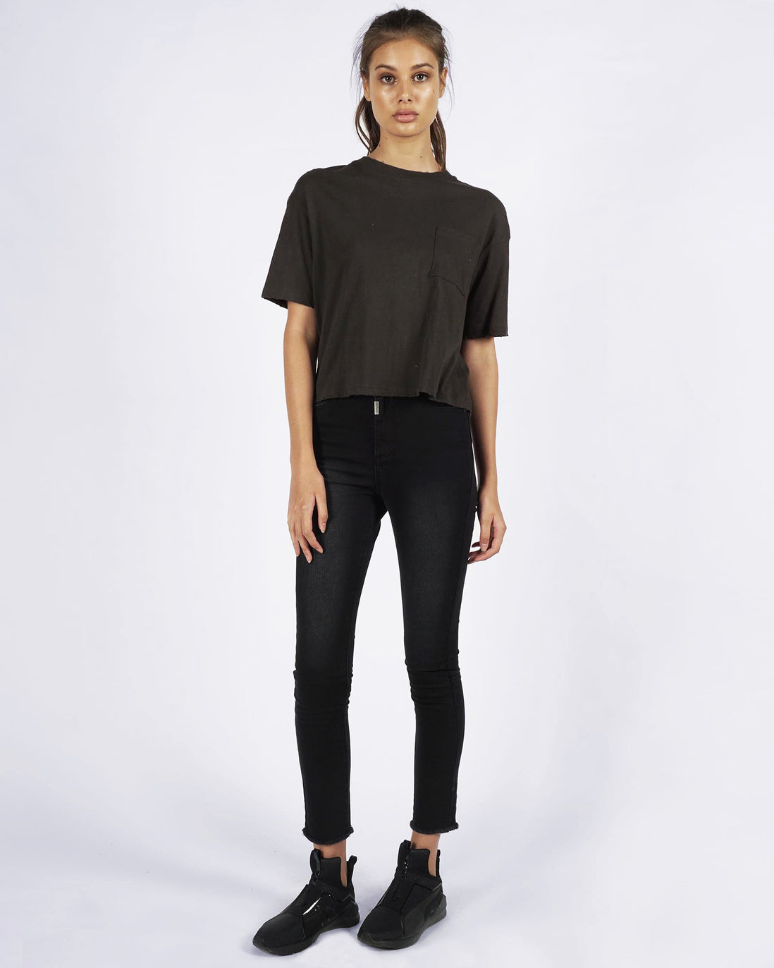 CHLOE POCKET TEE CROP - OLIVE