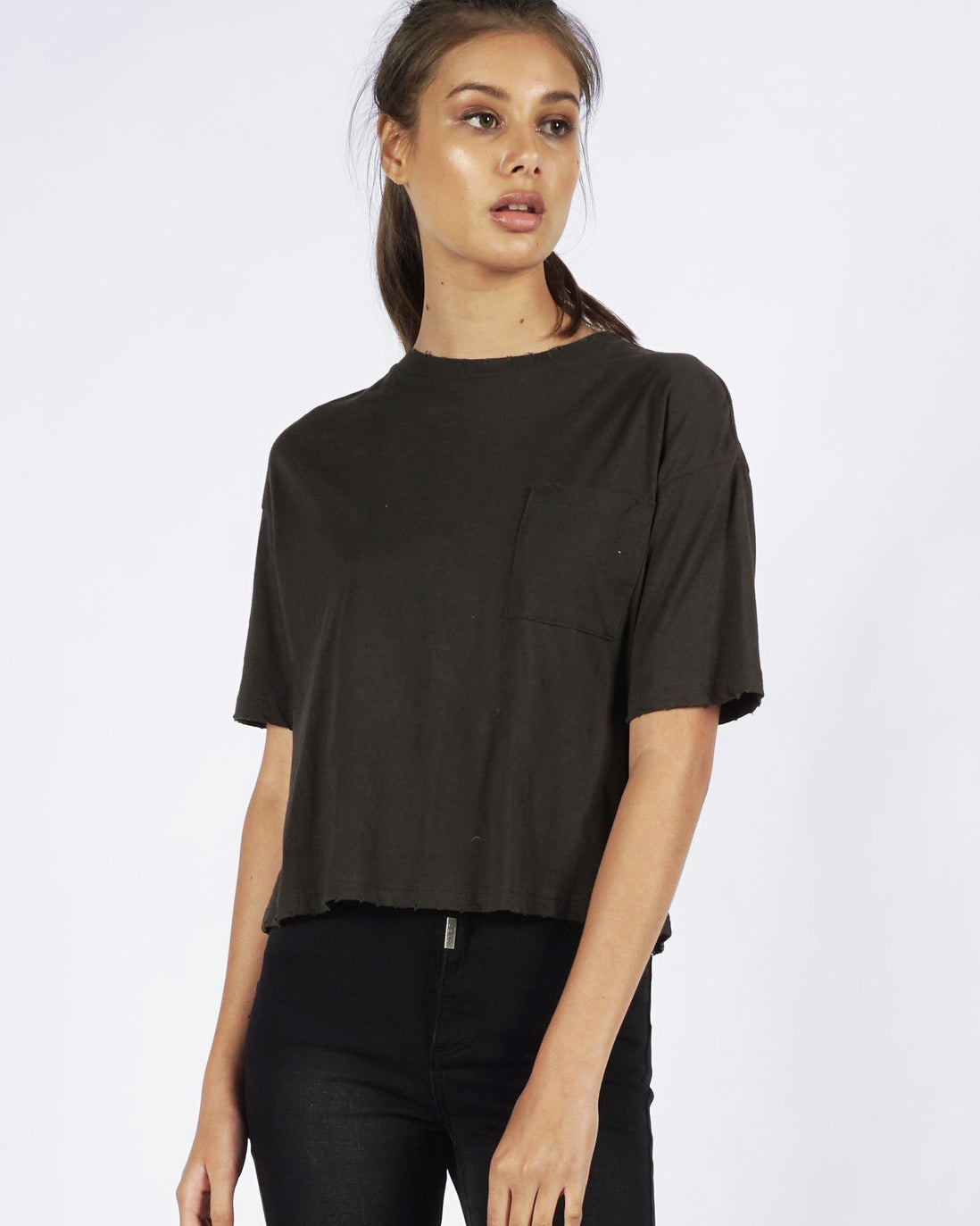 CHLOE POCKET TEE CROP - OLIVE