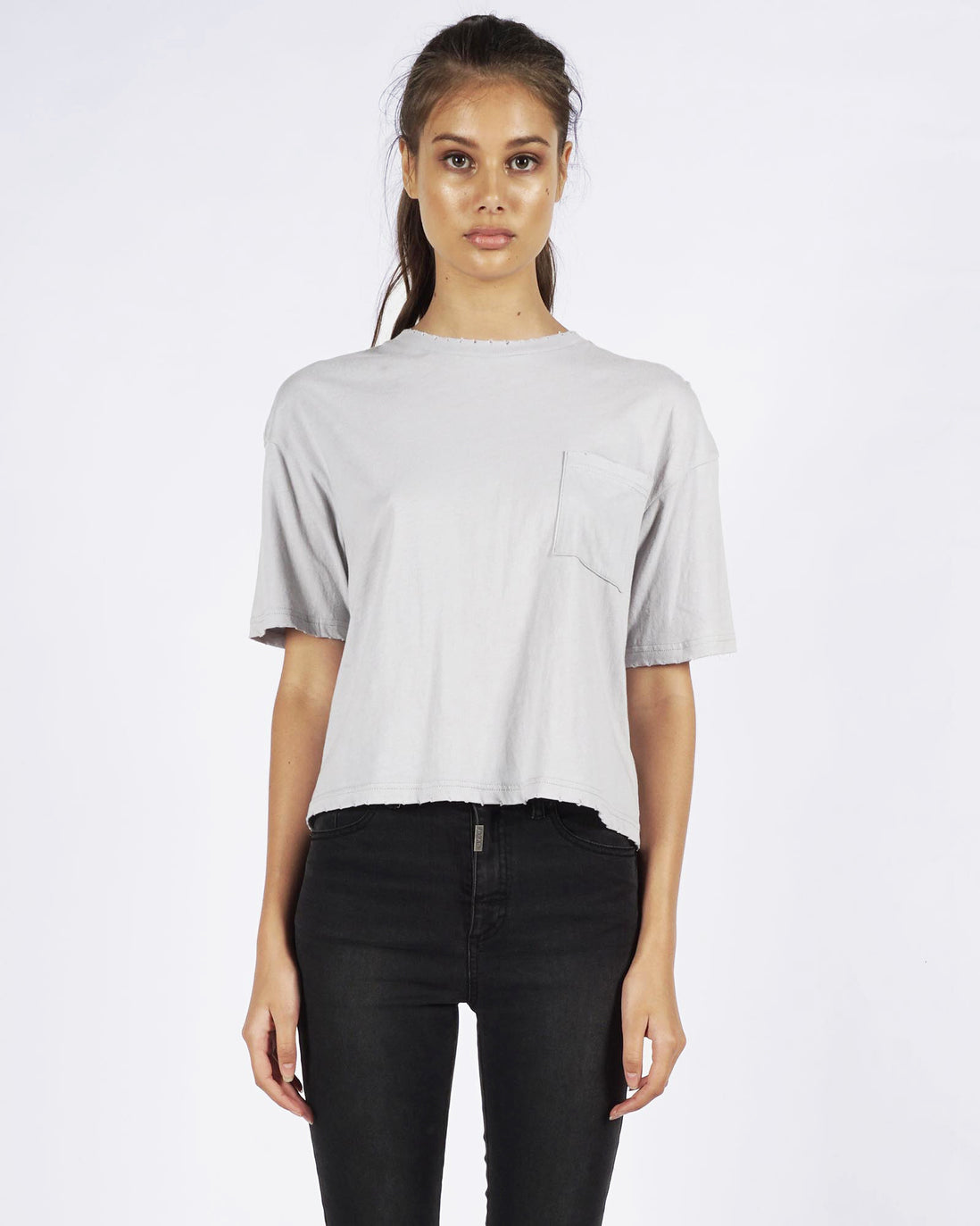CHLOE POCKET TEE CROP - STONE