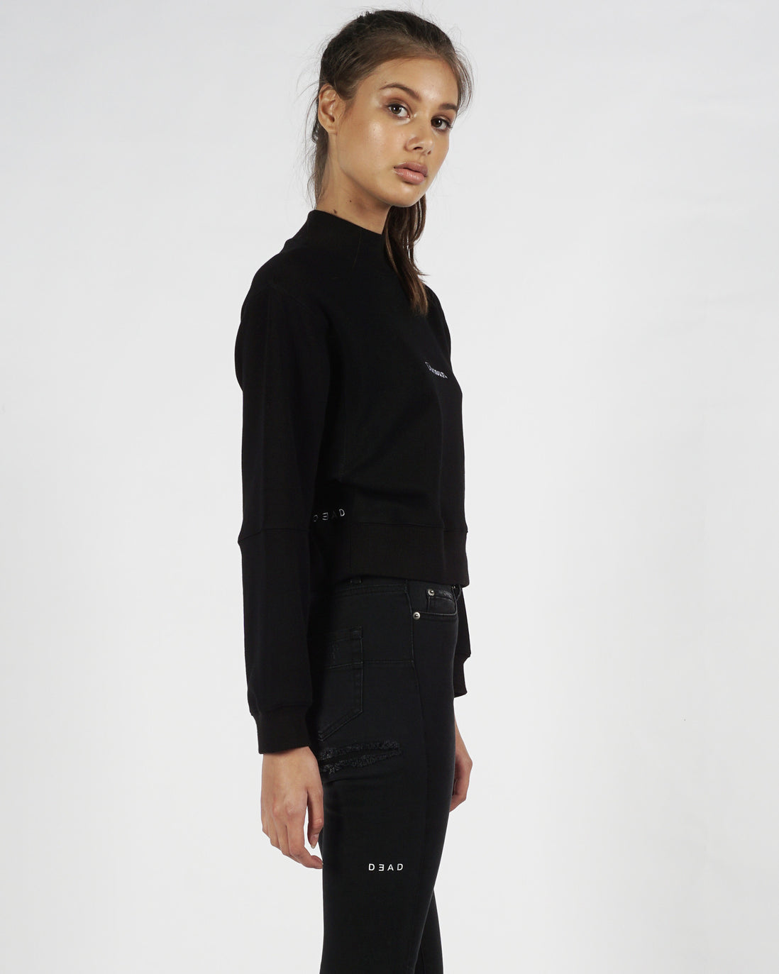 UNKNOWN CROP SWEATER