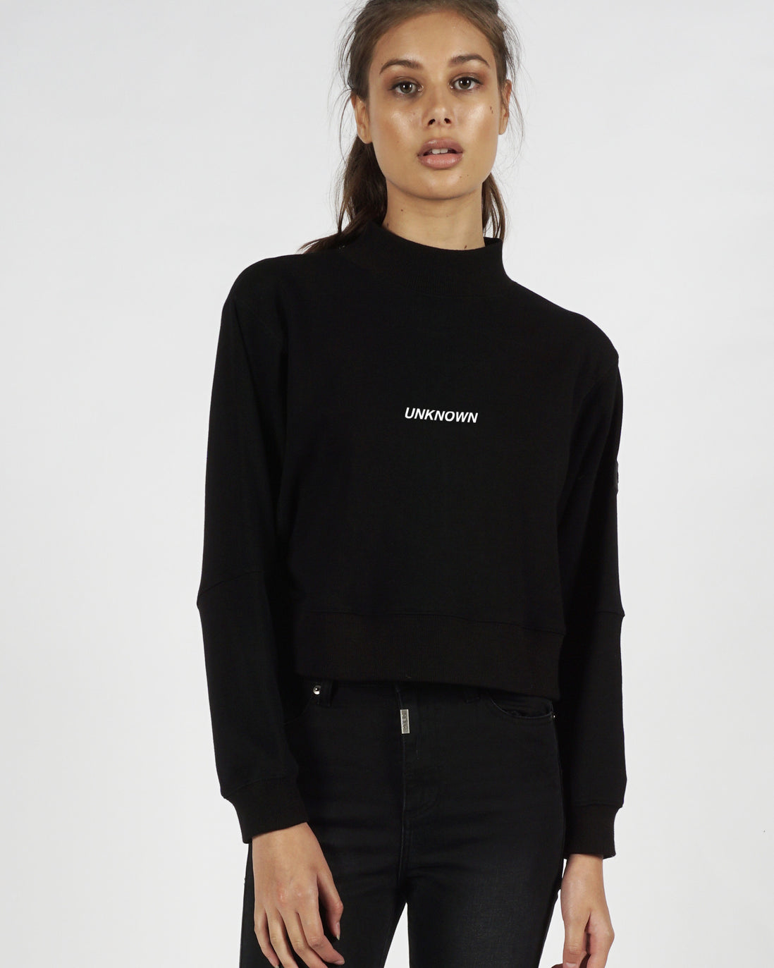 UNKNOWN CROP SWEATER