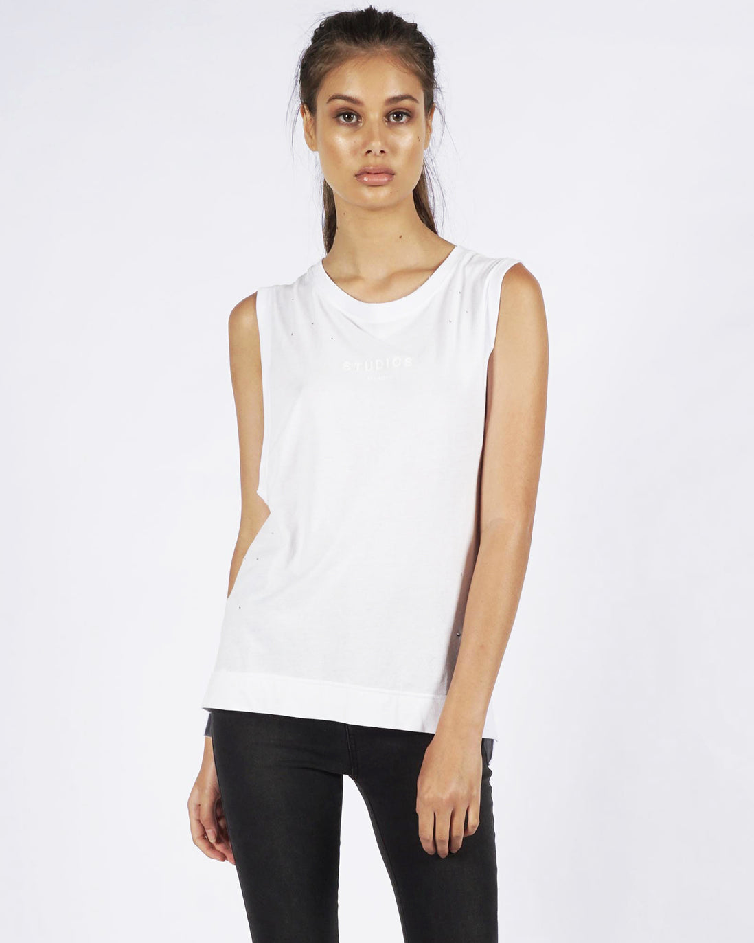 STUDIOS RIB MUSCLE - WHITE