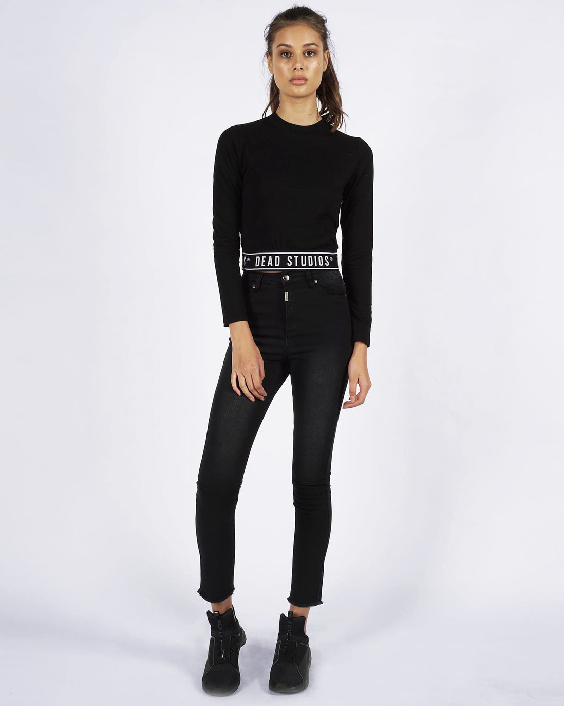 BAND LONGSLEEVE CROP - BLACK