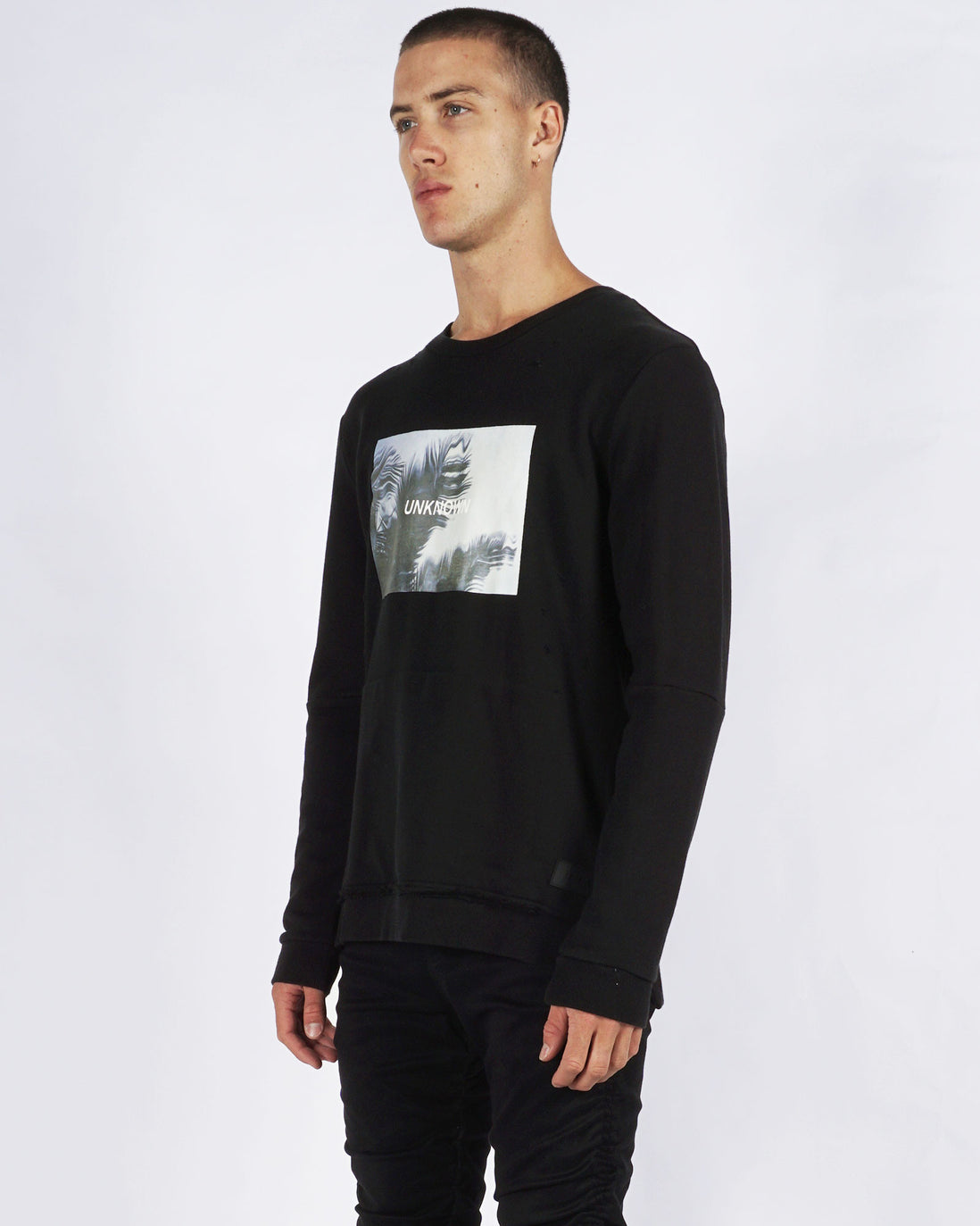 PALM SHADOW SWEATER
