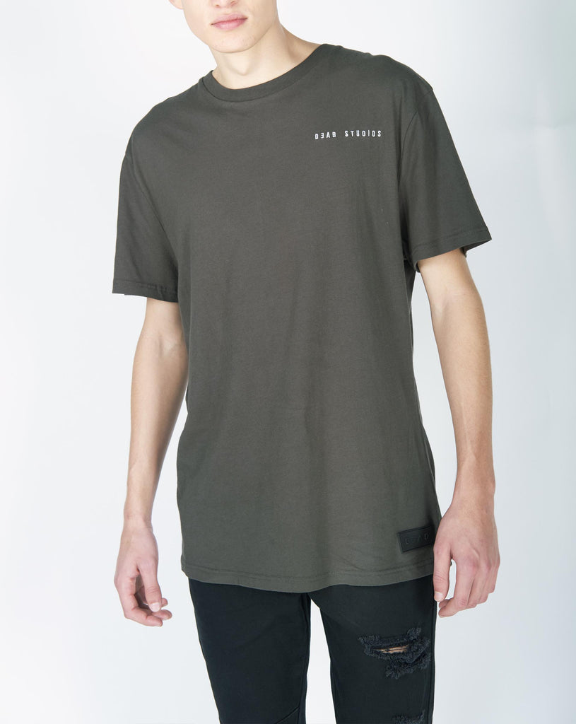 TYPO TEE - OLIVE