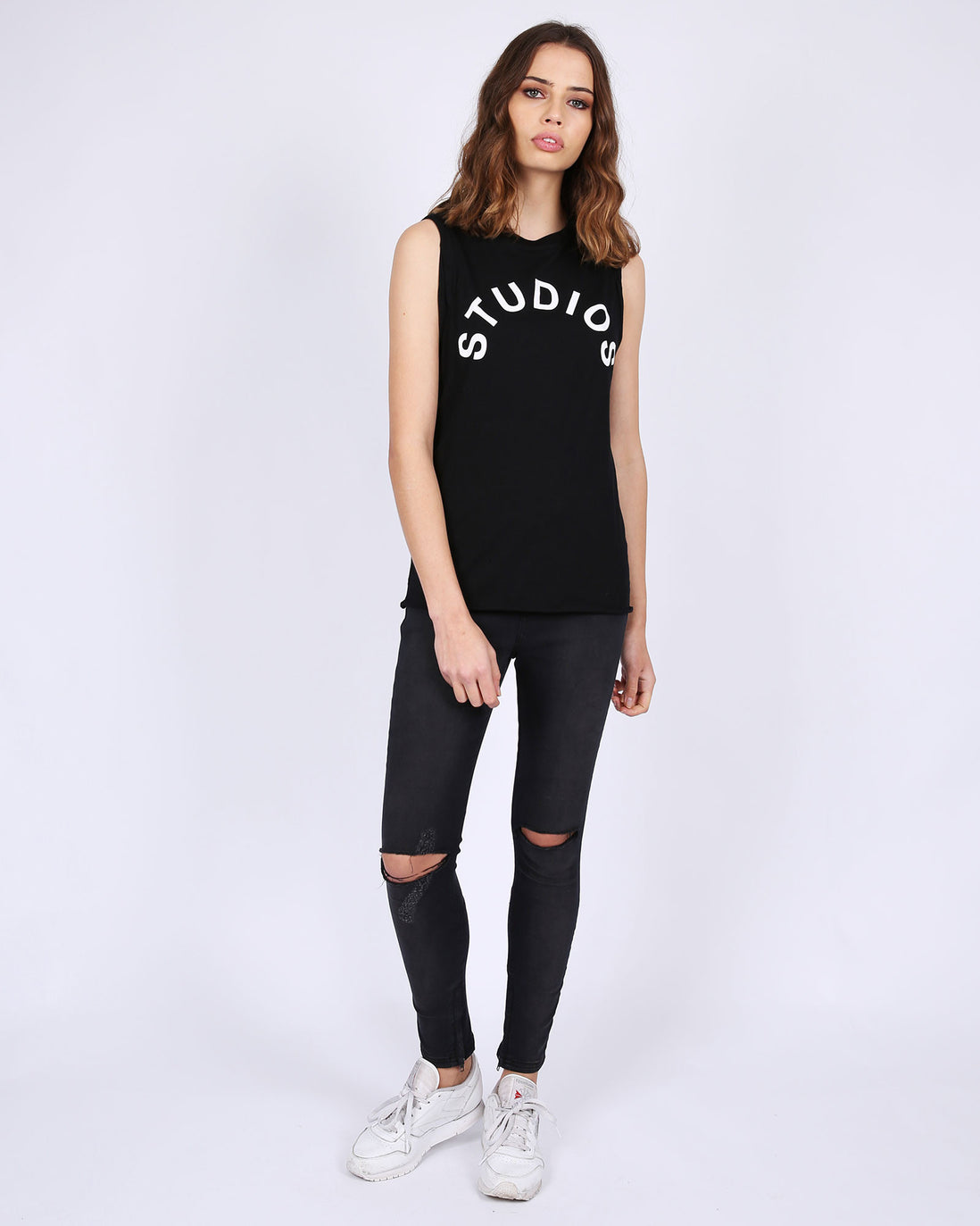 STUDIOS MUSCLE - BLACK
