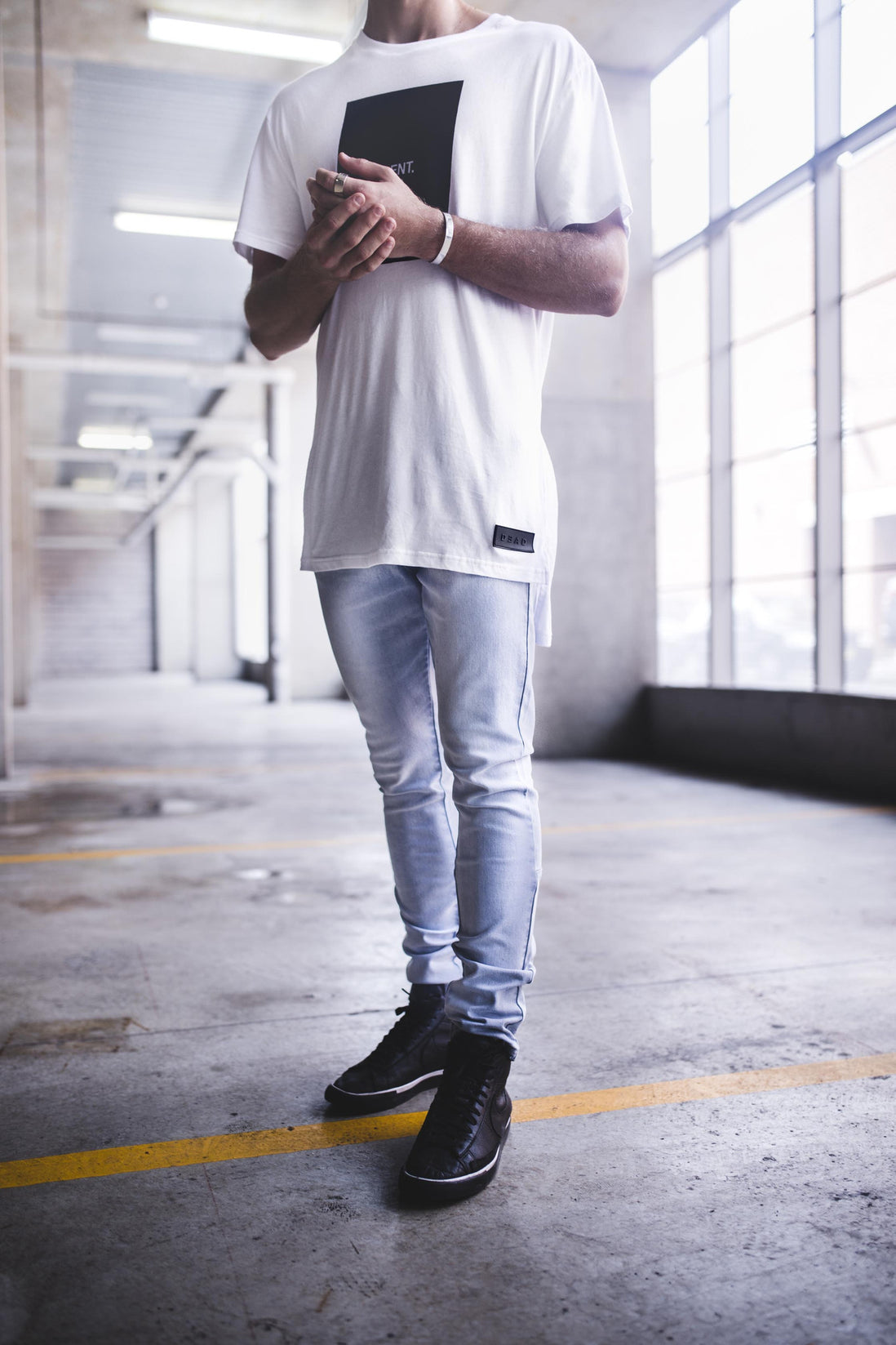 003 CLEAN JEAN- BLEACH